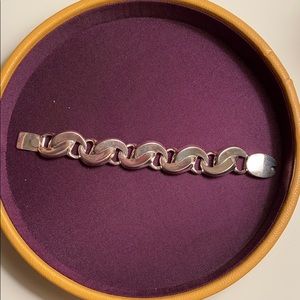 Silver brecelet